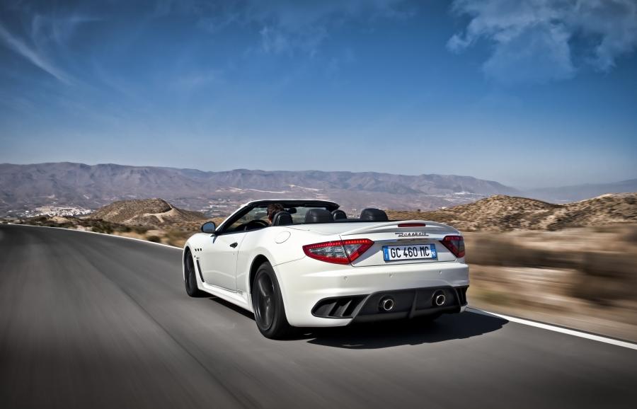  Maserati GranCabrio MC 2012 года  (фото 8 из 12)